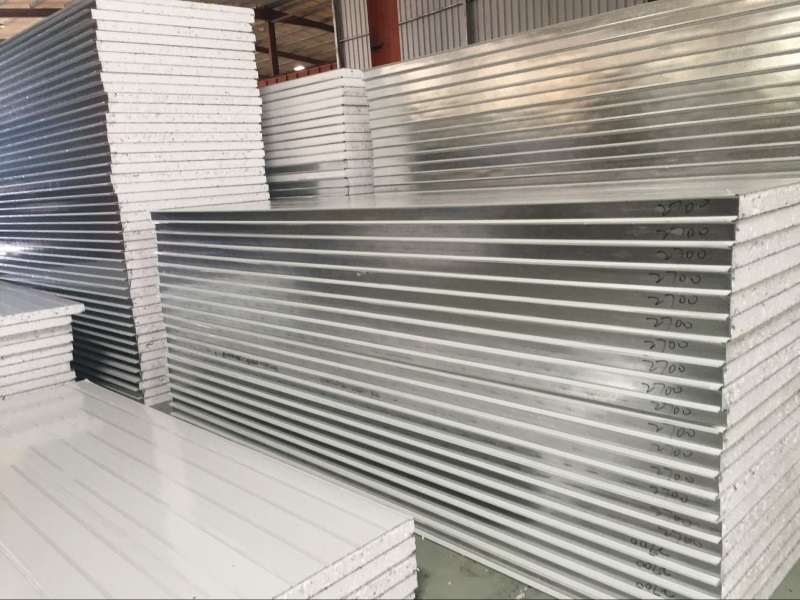 Environmental-White-Color-Bond-Light-Weight-Steel-EPS-Foam-Sandwich-Panel-for-Fast-Construction-Labor-Houses-Porjects